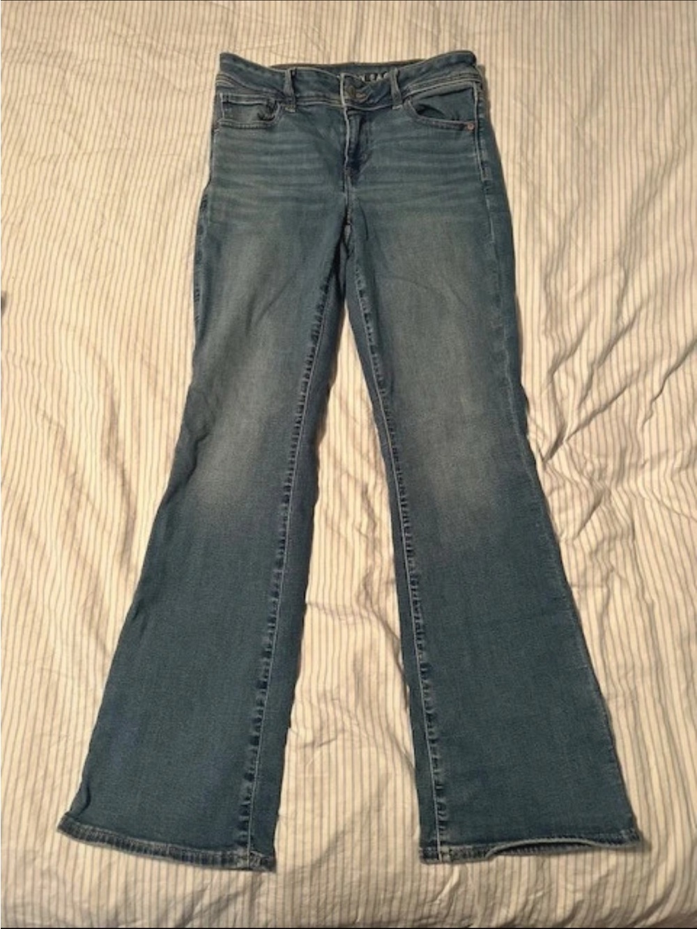 American Eagle Outfitters Light-Mid Blue Wide Leg Jeans